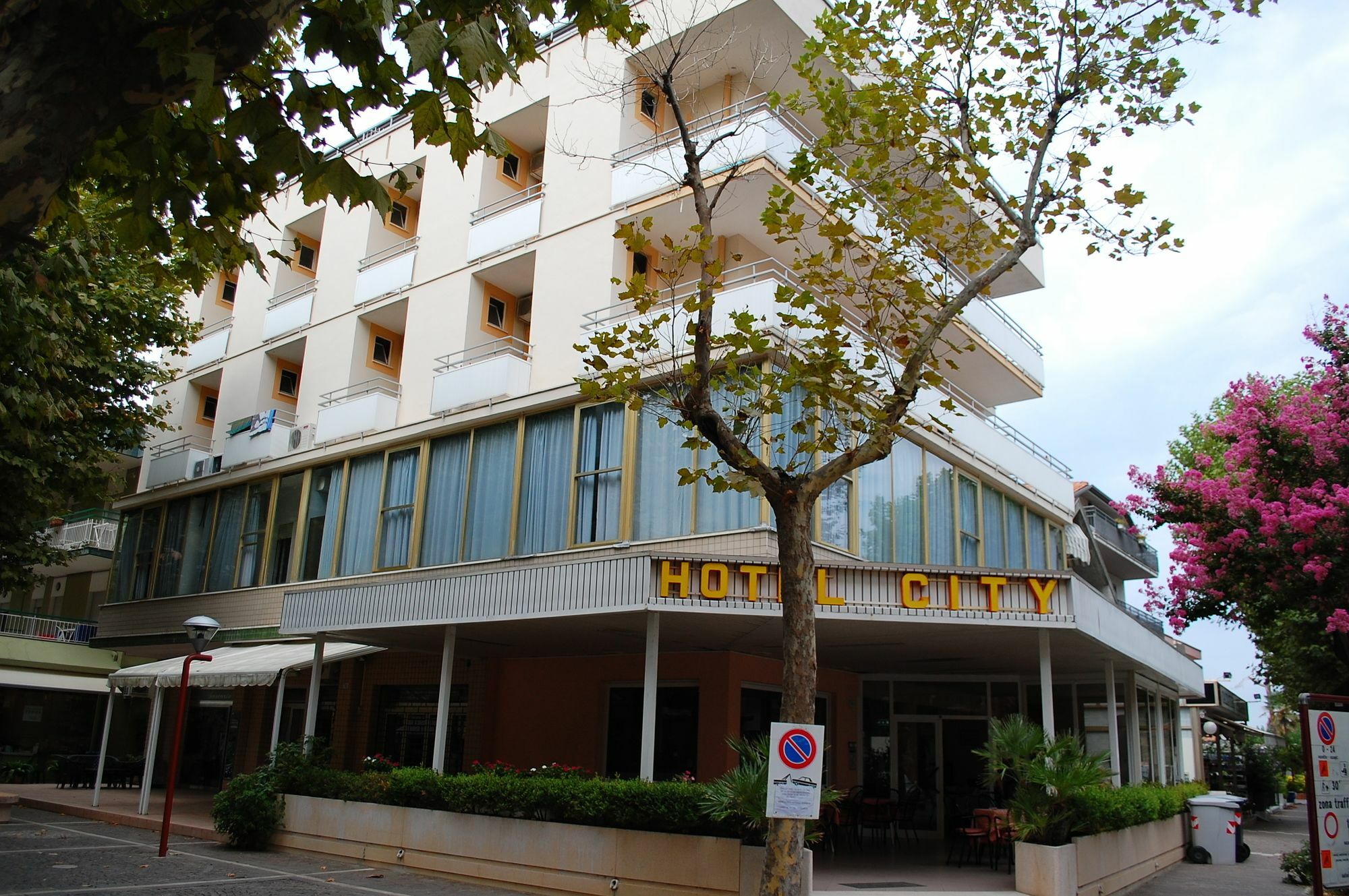 מיסאנו אדריאטיקו Hotel City מראה חיצוני תמונה